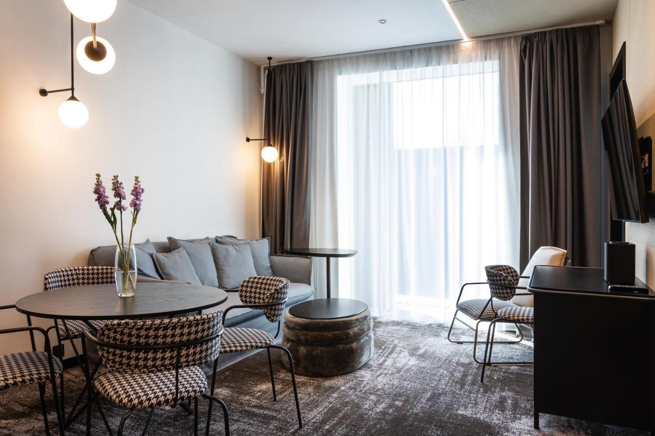 Novotel Living Almaty Jetisu Bagian luar foto