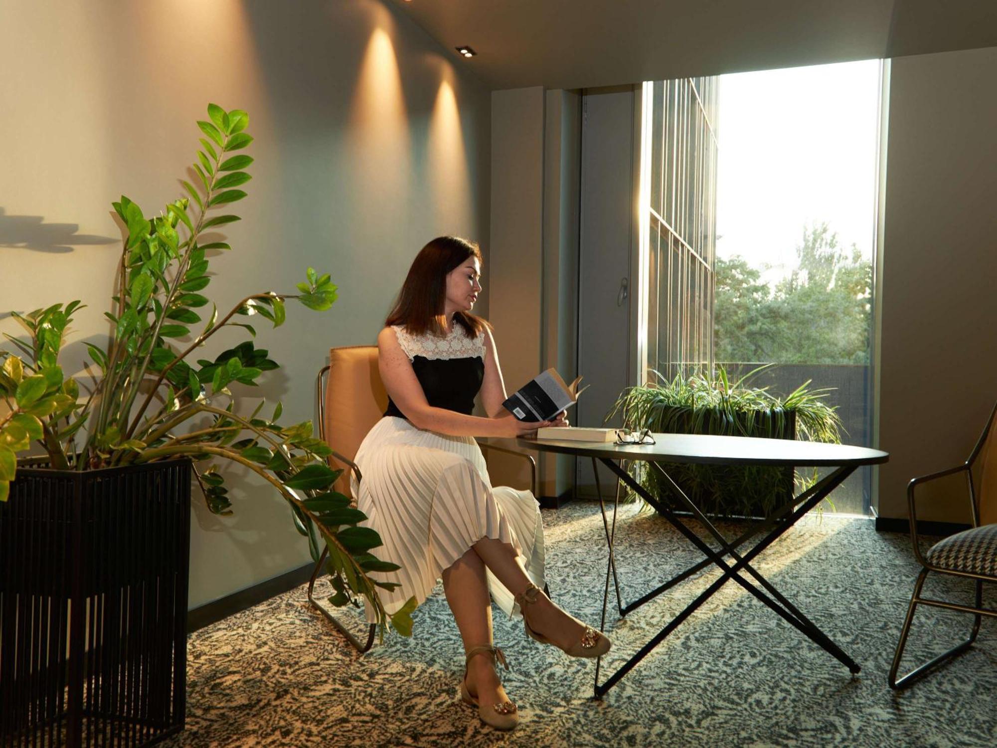 Novotel Living Almaty Jetisu Bagian luar foto