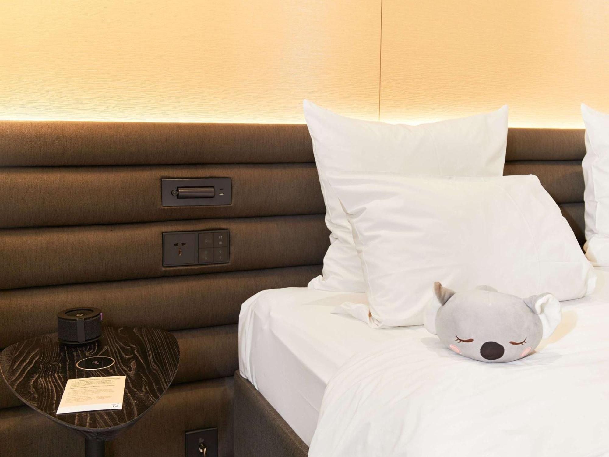 Novotel Living Almaty Jetisu Bagian luar foto
