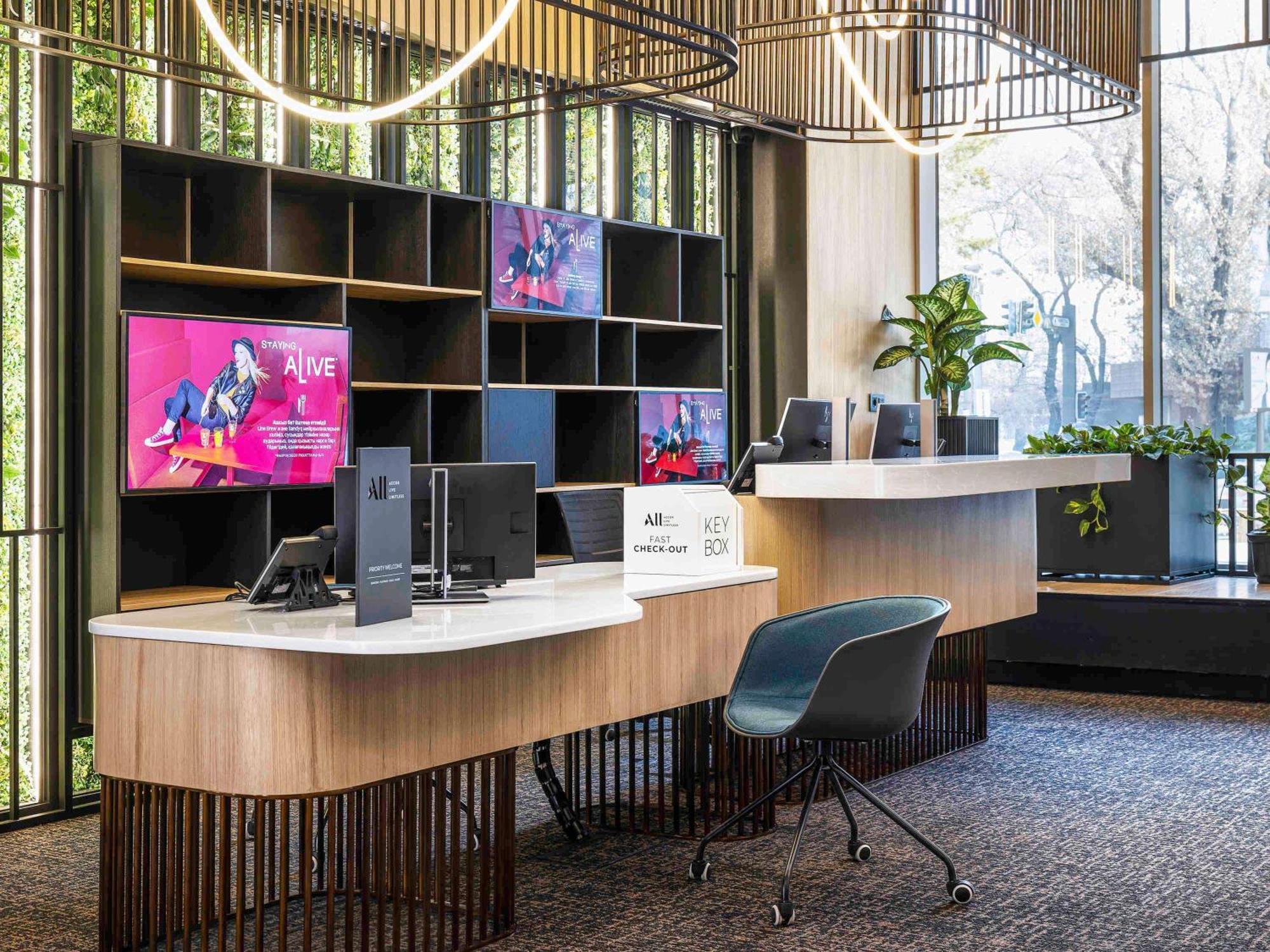 Novotel Living Almaty Jetisu Bagian luar foto